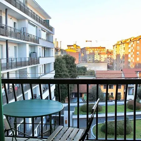 Apartmán 15 Minuti Dal Duomo- Metro-design