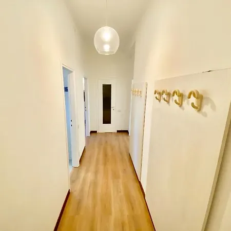 Apartmán 15 Minuti Dal Duomo- Metro-design